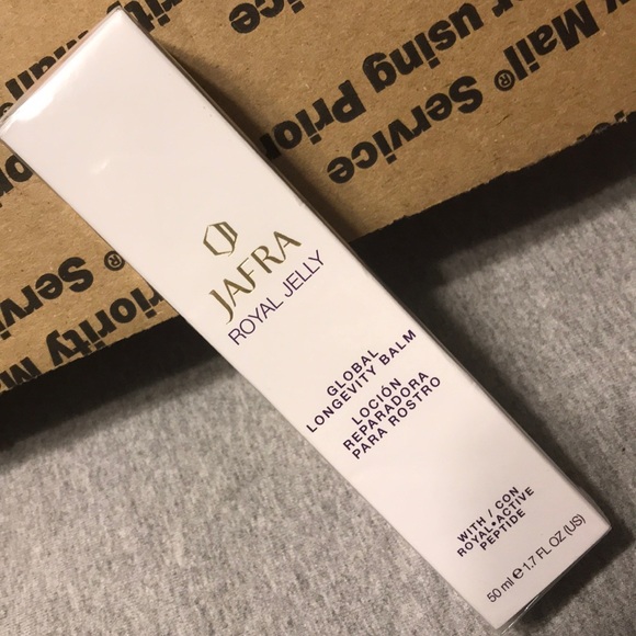 JAFRA Other - REVITALIZE LONGEVITY BALM